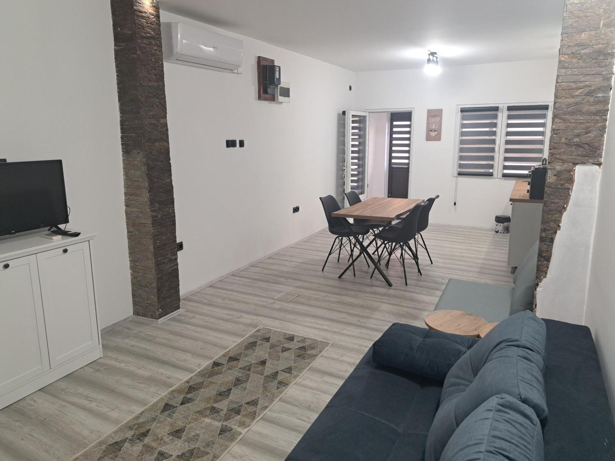 Stefanovic Apartment